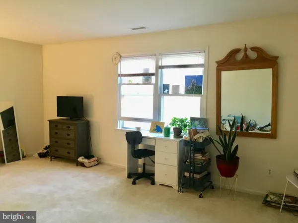 $3,500 | 12226 Tall Pines Court, Fairfax, VA 22030