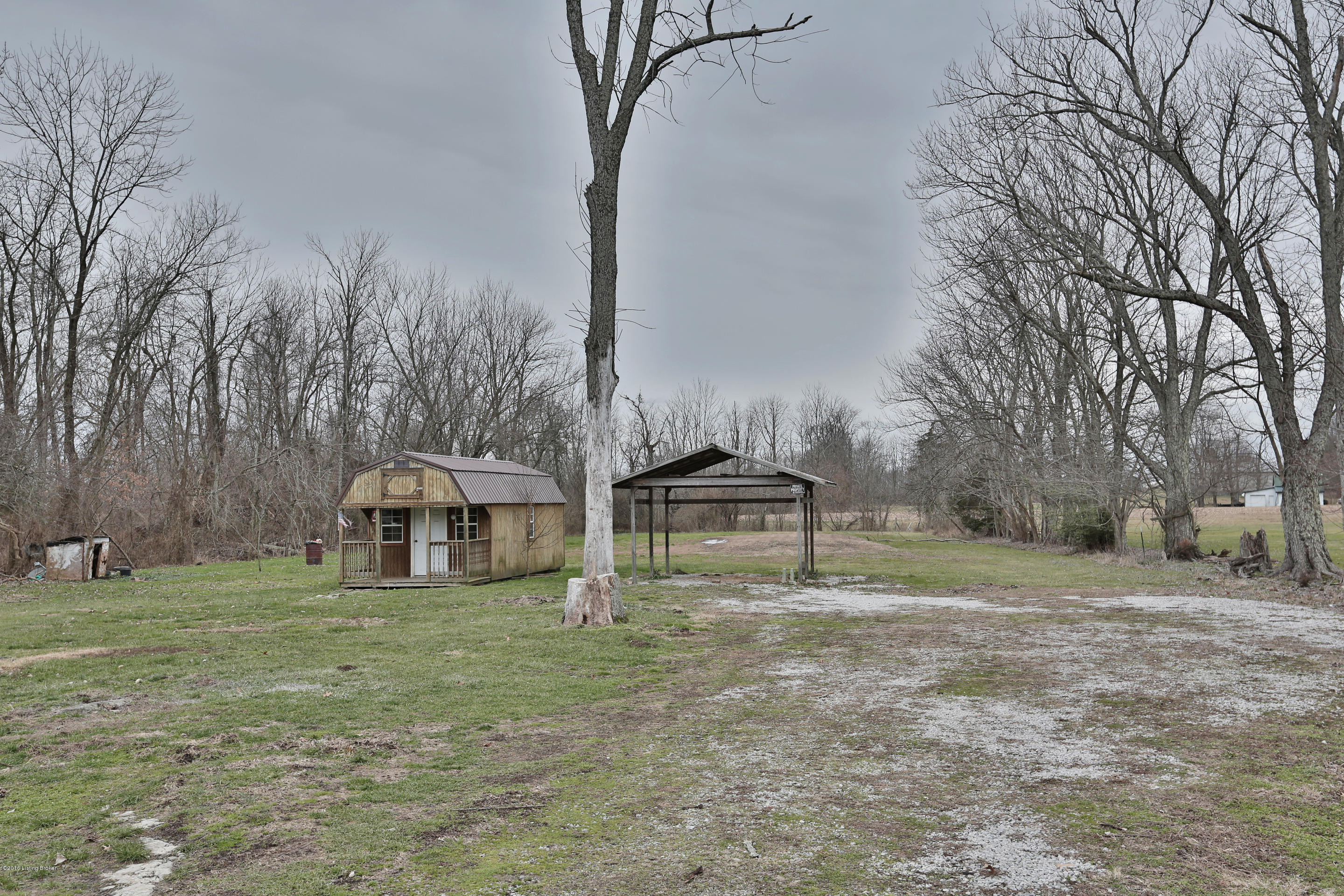 5823 Elmburg Road Bagdad, KY 40003 - Photo 2 of 28 Backyard