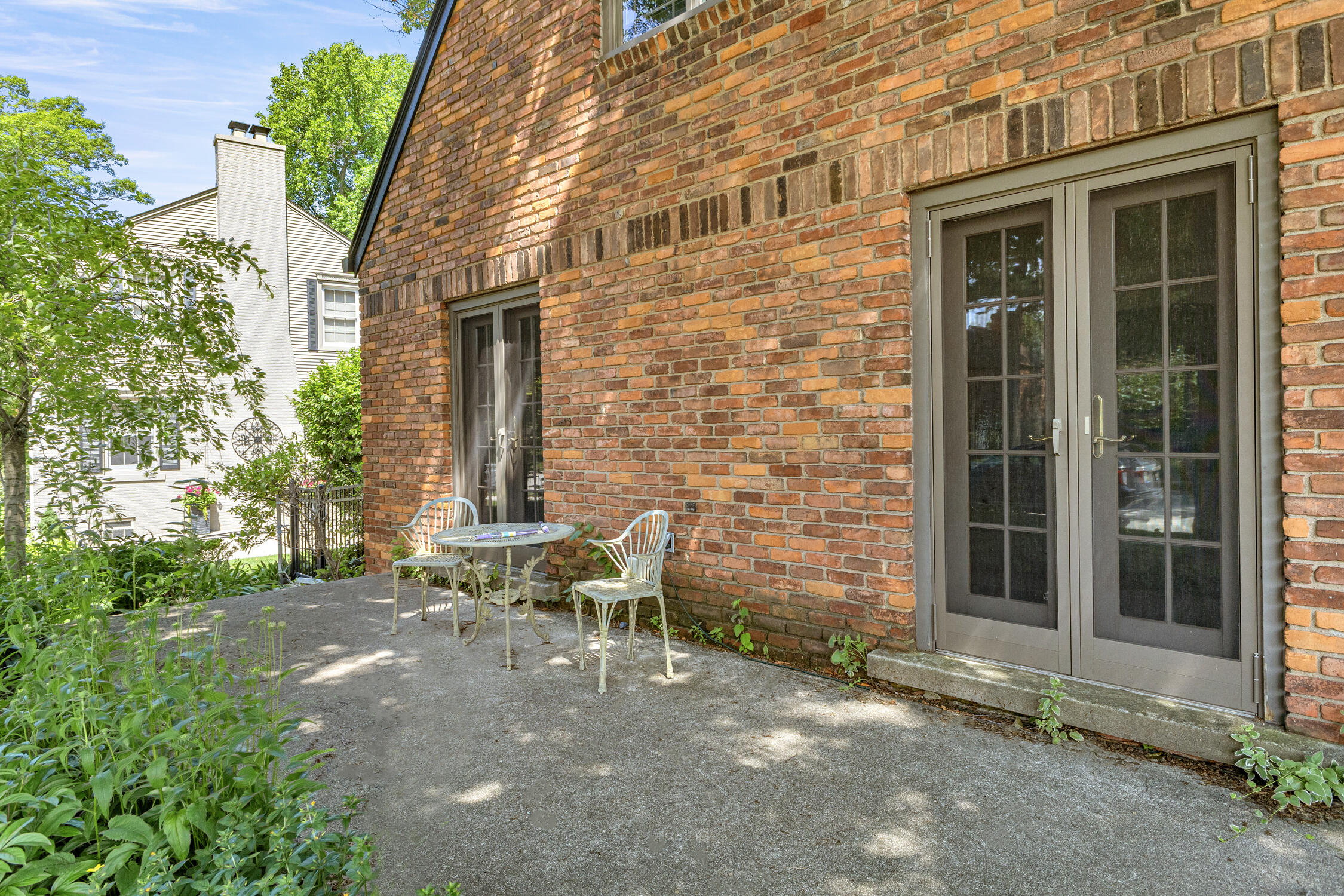 440 Meridan Street Dearborn, MI 48124 - Photo 3 of 46 03