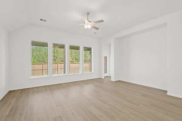 $2,900 | 1420 Florecer Lane, Magnolia, TX 77354