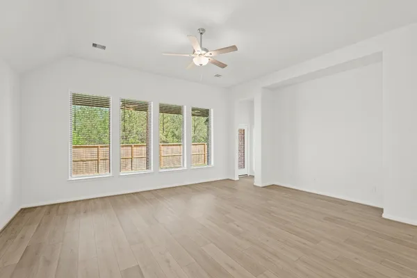 $2,900 | 1420 Florecer Lane, Magnolia, TX 77354