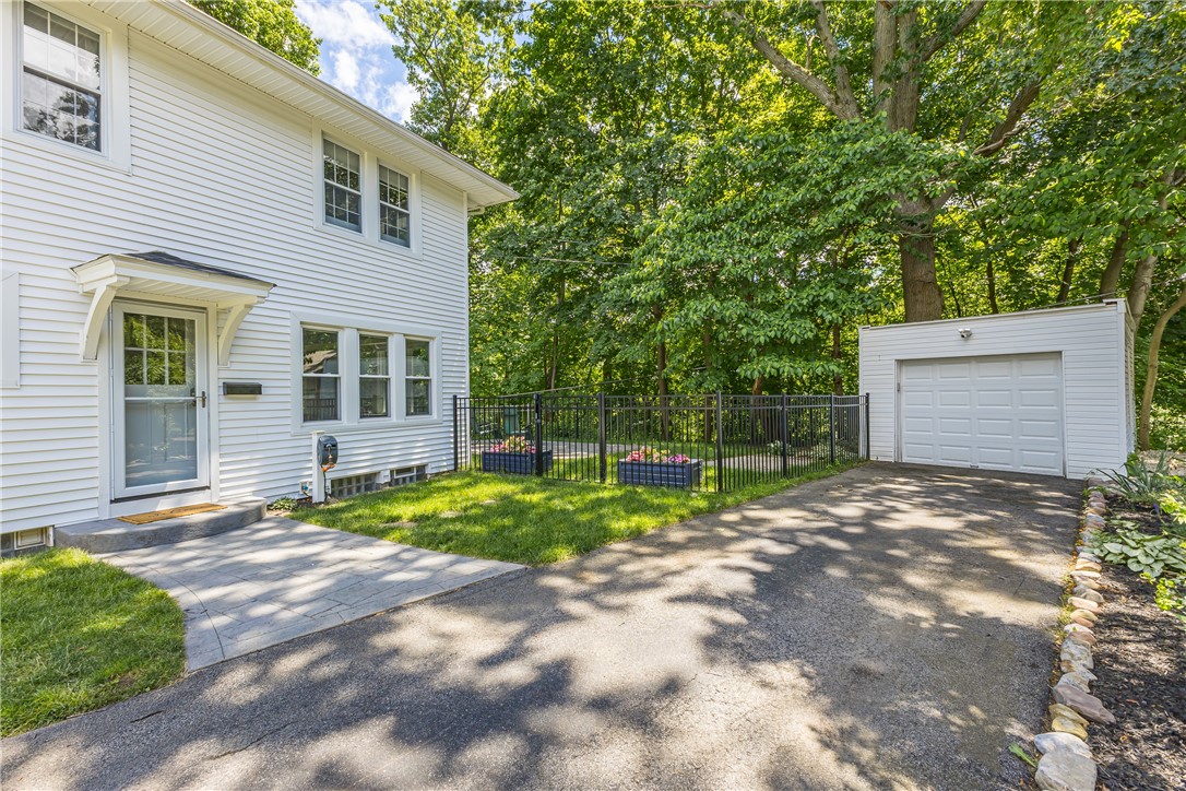 83 Wildmere Road Irondequoit, NY 14617 - Photo 33 of 48