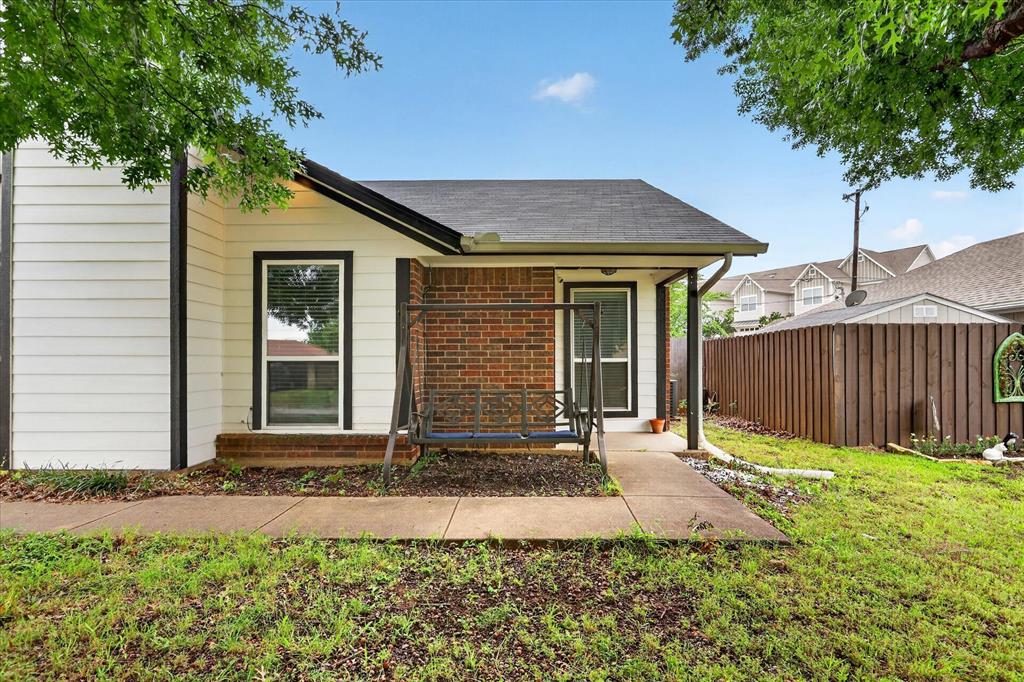107 Garvin Way Midlothian, TX 76065 - Photo 3 of 27