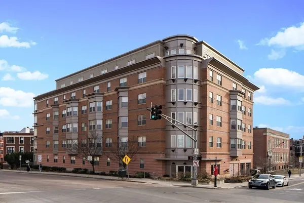 $4,500 | 120 Mountfort Street, Unit 301, Boston, MA 02215