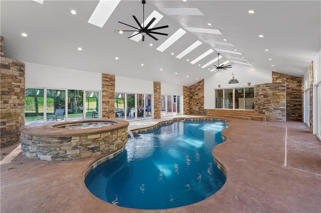 192 Baldwin Road Carnegie, PA 15106 - Photo 19 of 50 a view of a living room and kitchen