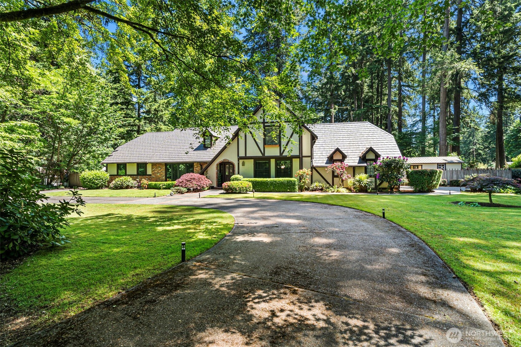 11303 Tower Road Southwest Lakewood, WA 98498 - Photo 3 of 40
