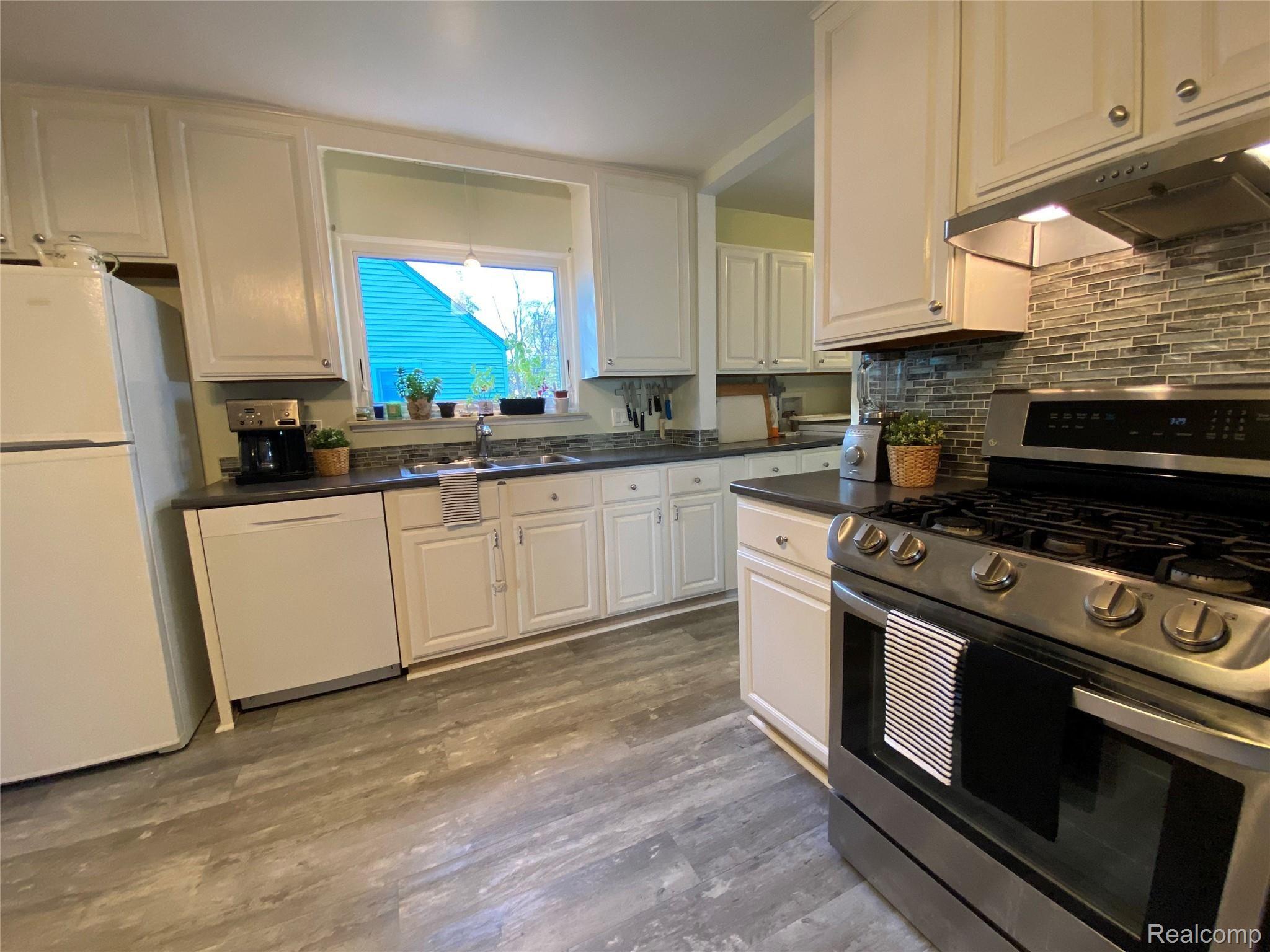 557 Roth Boulevard Clawson, MI 48017 - Photo 24 of 30 IMG_6283.JPG