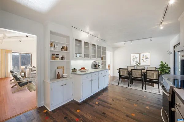 $825,000 | 2288 Lexington Turnpike, Amherst, VA 24521