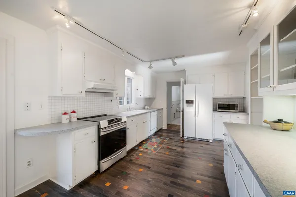 $825,000 | 2288 Lexington Turnpike, Amherst, VA 24521