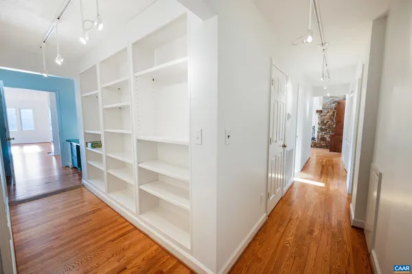 $825,000 | 2288 Lexington Turnpike, Amherst, VA 24521