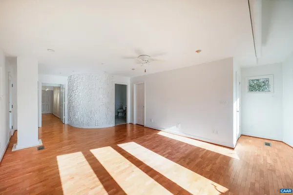 $825,000 | 2288 Lexington Turnpike, Amherst, VA 24521