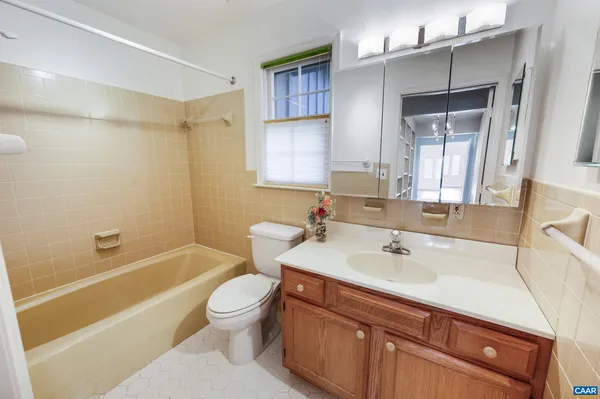 $825,000 | 2288 Lexington Turnpike, Amherst, VA 24521