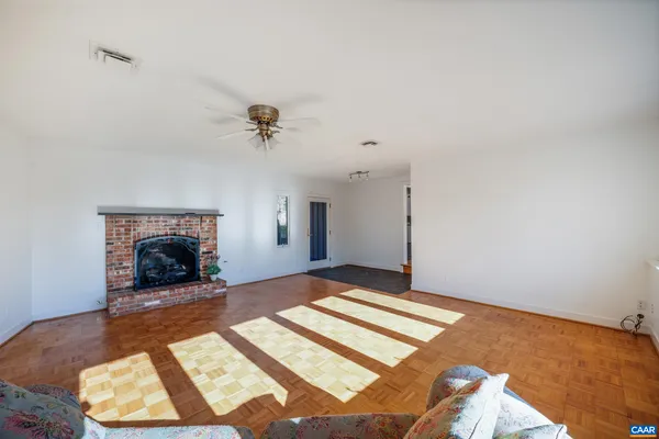 $825,000 | 2288 Lexington Turnpike, Amherst, VA 24521