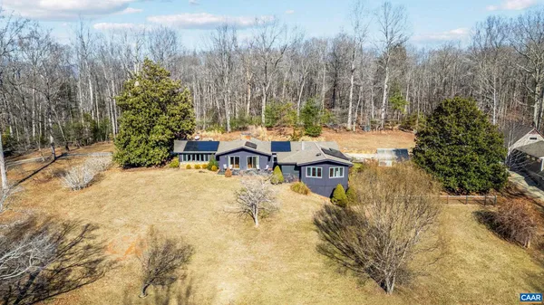 $825,000 | 2288 Lexington Turnpike, Amherst, VA 24521