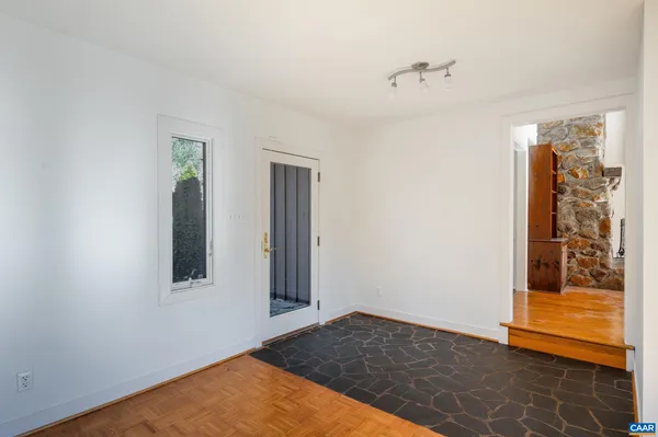 $825,000 | 2288 Lexington Turnpike, Amherst, VA 24521