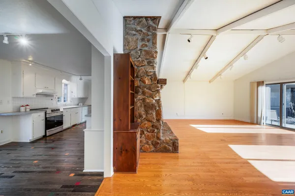 $825,000 | 2288 Lexington Turnpike, Amherst, VA 24521