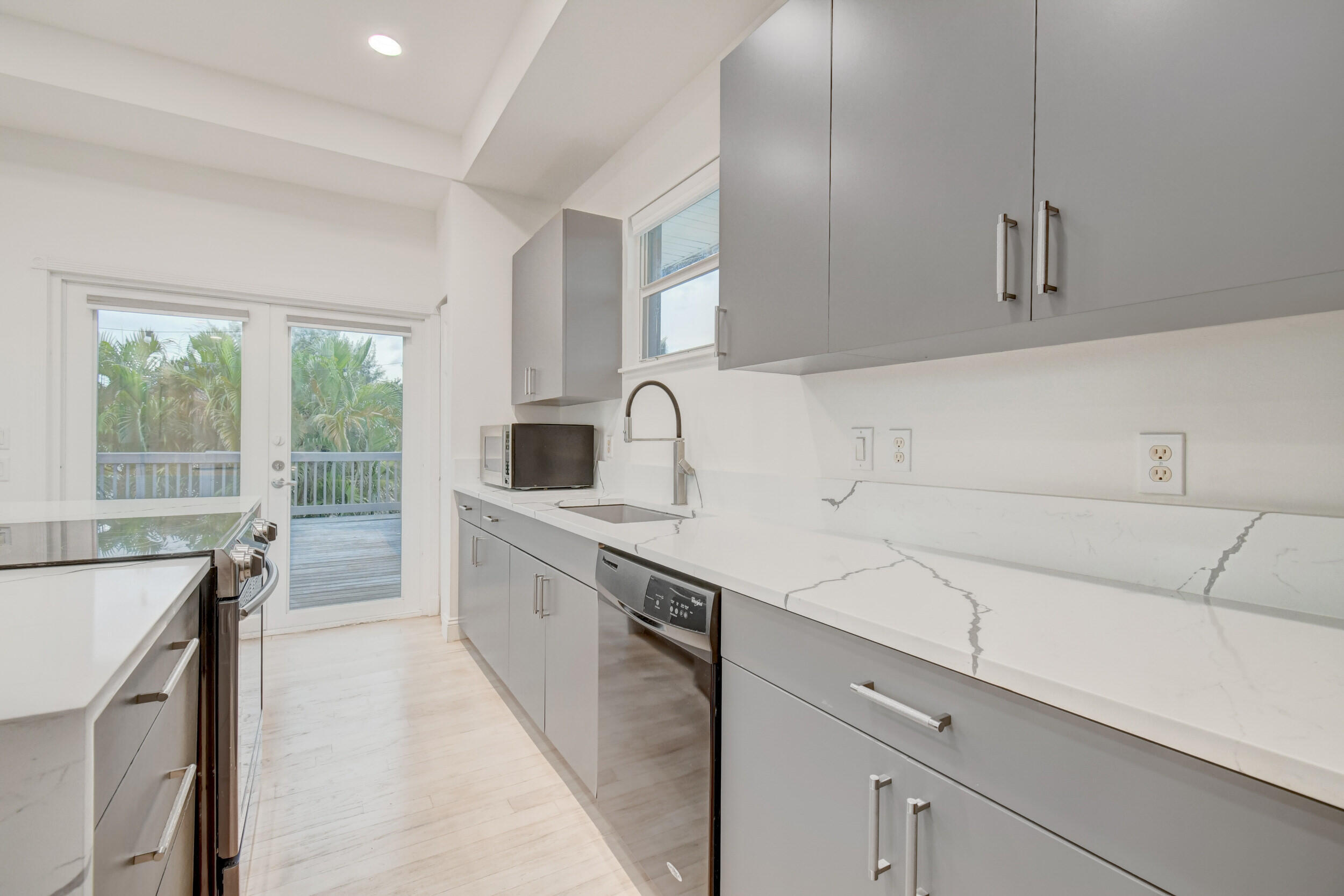 21 Oceanview Drive, Unit C Ocean Ridge, FL 33435 - Photo 13 of 41 20230913164749416493000000-o