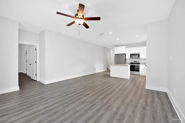 $2,250 | 5087 San Pedro Court, Milton, FL 32583