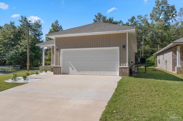 $2,250 | 5087 San Pedro Court, Milton, FL 32583