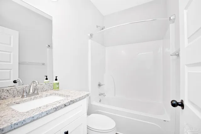 $2,250 | 5087 San Pedro Court, Milton, FL 32583