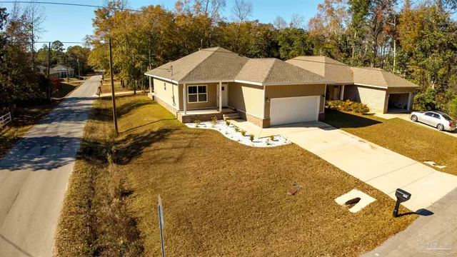 $2,250 | 5087 San Pedro Court, Milton, FL 32583