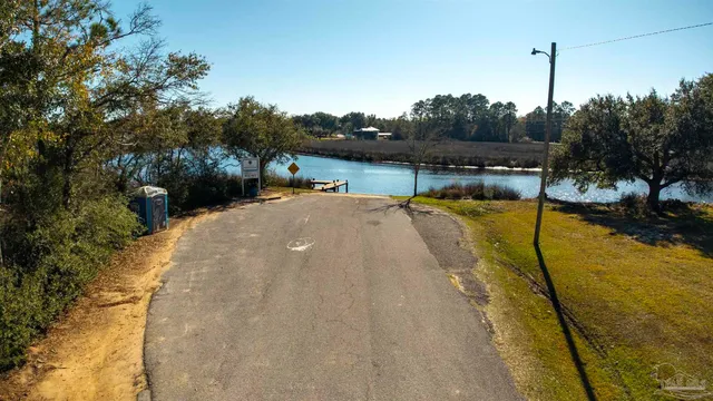 $2,250 | 5087 San Pedro Court, Milton, FL 32583