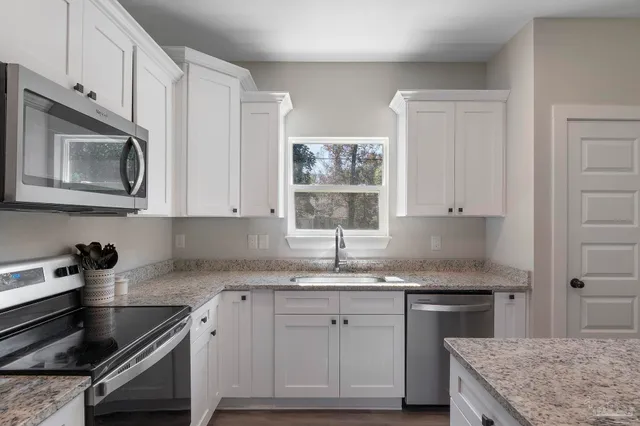 $2,250 | 5087 San Pedro Court, Milton, FL 32583