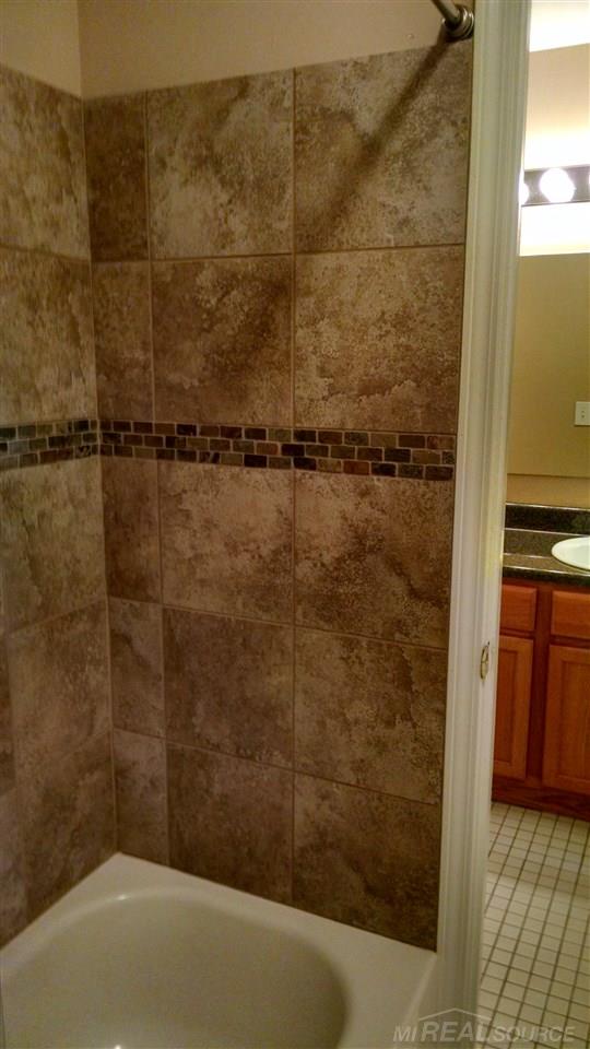 45260 Keding Street, Unit 301 Utica, MI 48317 - Photo 28 of 33