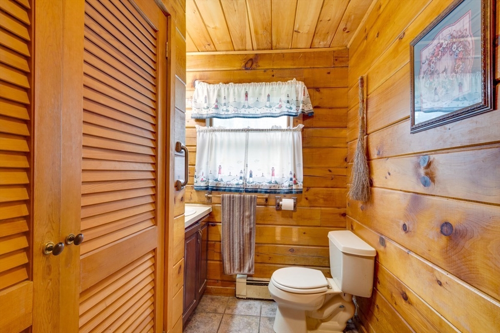 207 West Princeton Road Westminster, MA 01473 - Photo 11 of 36 a bathroom with a toilet and a shower