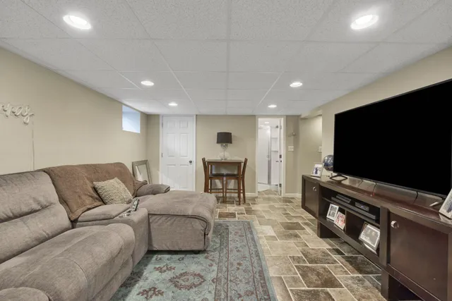 $885,000 | 3309 Balsam Street, Oceanside, NY 11572