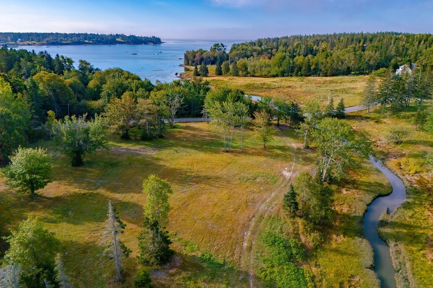 792 Tremont Road Bernard, ME 04612 - Photo 4 of 19