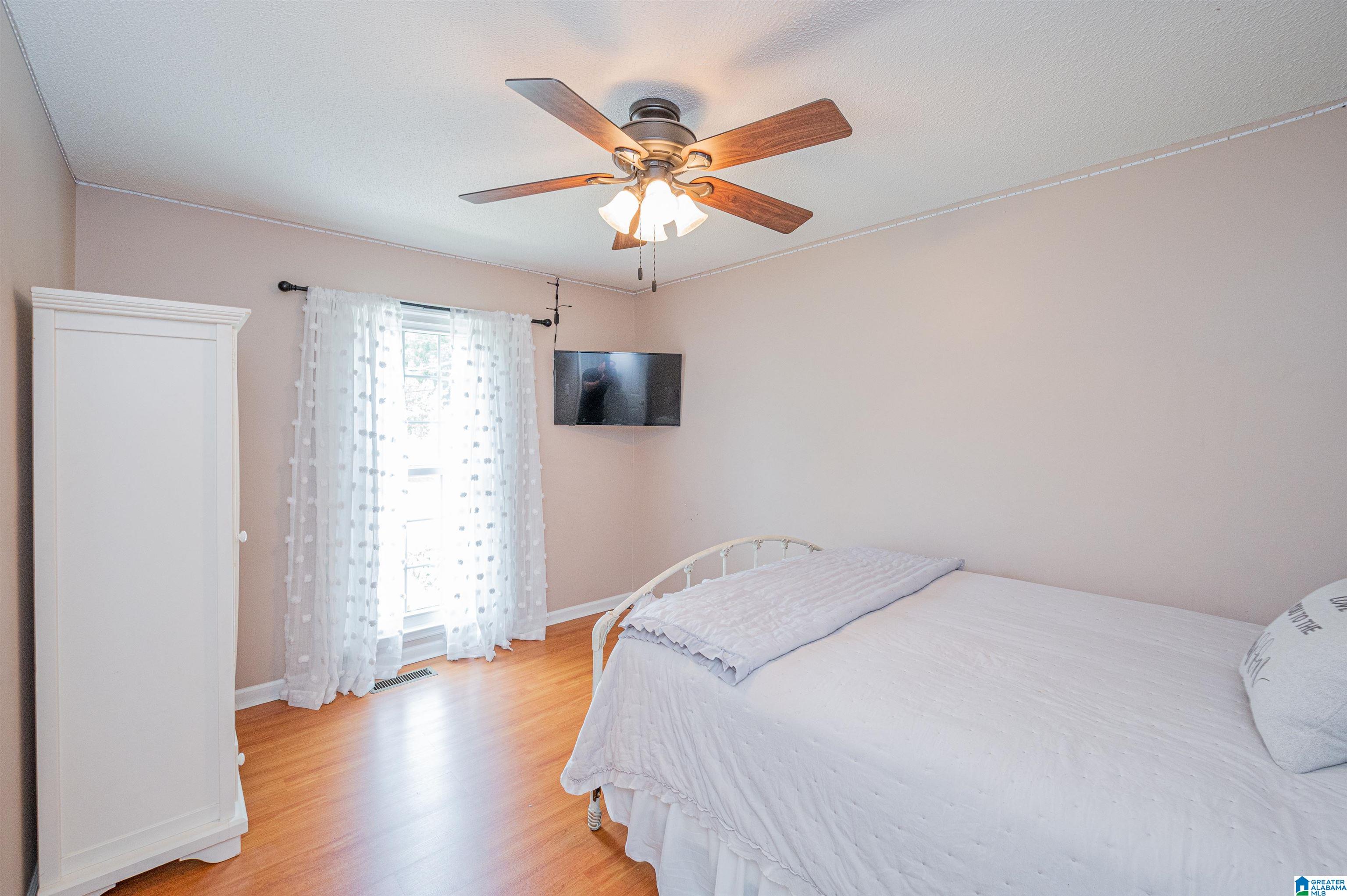 100 Hickory Street Alabaster, AL 35114 - Photo 25 of 48