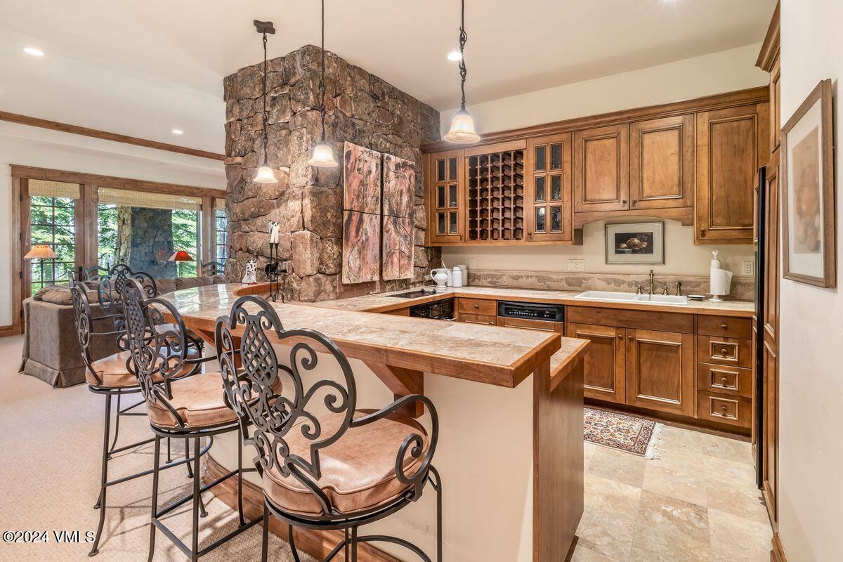 2286 Daybreak Ridge Road Avon, CO 81620 - Photo 21 of 33 a very nice looking kitchen with a large window