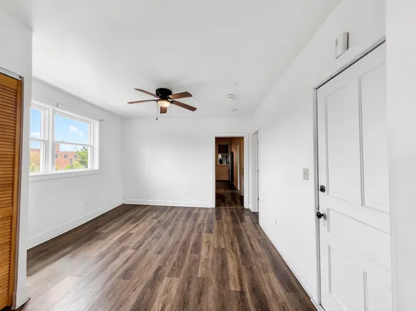 $1,500 | 9046 South Brandon Avenue, Unit 3, Chicago, IL 60617