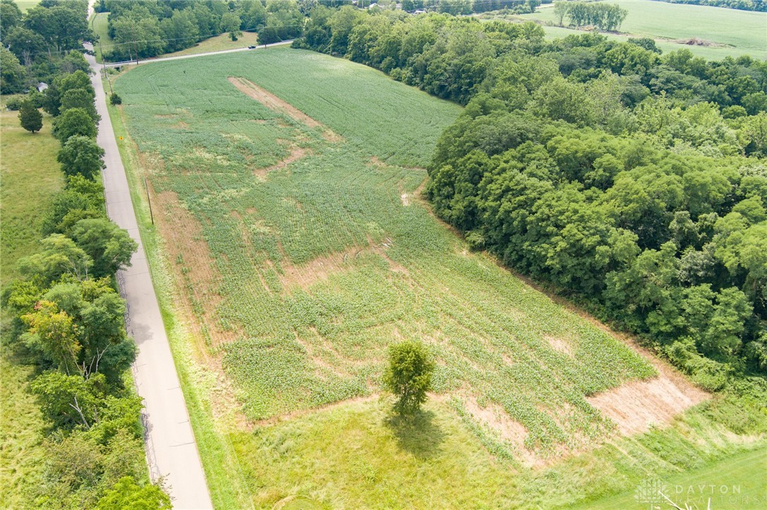 3585 Middle Run Road Spring Valley, OH 45370 - Photo 5 of 23
