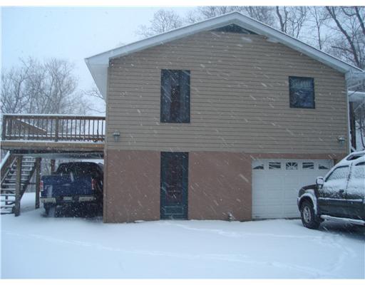 281 State Road Valencia, PA 16059 - Photo 2 of 13 Parking Lot/Garage. 1 CAR GARAGE, POSSIBLE 2 CAR TANDUM. PAVED DRIVEWAY. BACK DECK OFF OF EAT IN KITCHEN, DECK IS 7 X 13. VERY PRIVATE SETTING.