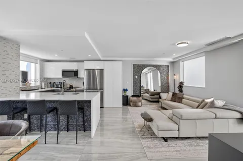 $1,295,000 | 700 Northeast 14th Avenue, Unit 311, Fort Lauderdale, FL 33304