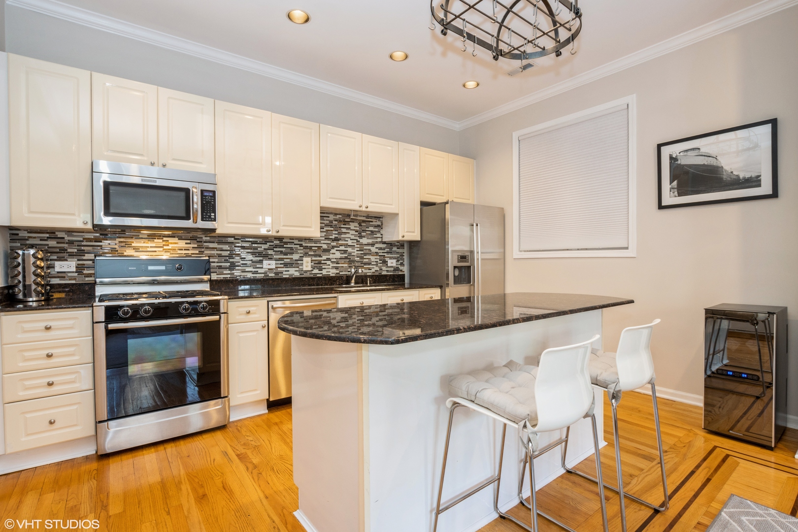 2529 North Halsted Street, Unit 1S Chicago, IL 60614 - Photo 6 of 16