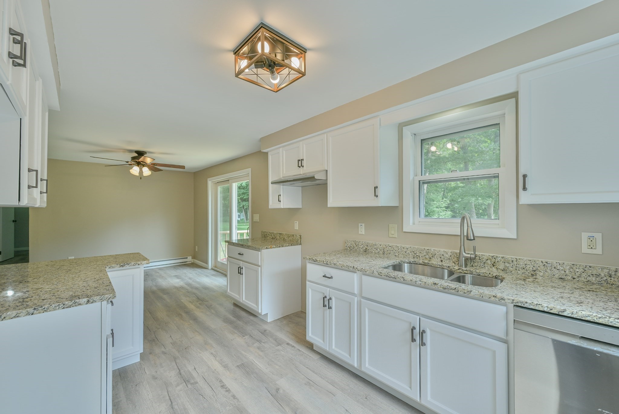 124 Sutton Road Webster, MA 01570 - Photo 19 of 28 Gallery Image 19