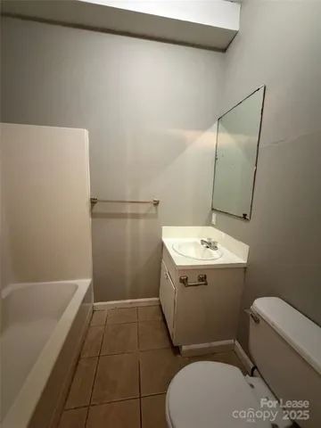 $795 | 304 Kristin Lane, Unit 7, Hudson, NC 28638