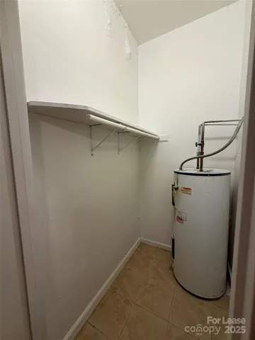 $795 | 304 Kristin Lane, Unit 7, Hudson, NC 28638