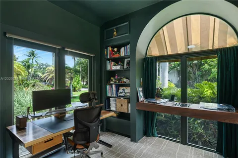 $2,600,000 | 273 Northeast 98th Street, Miami Shores, FL 33138