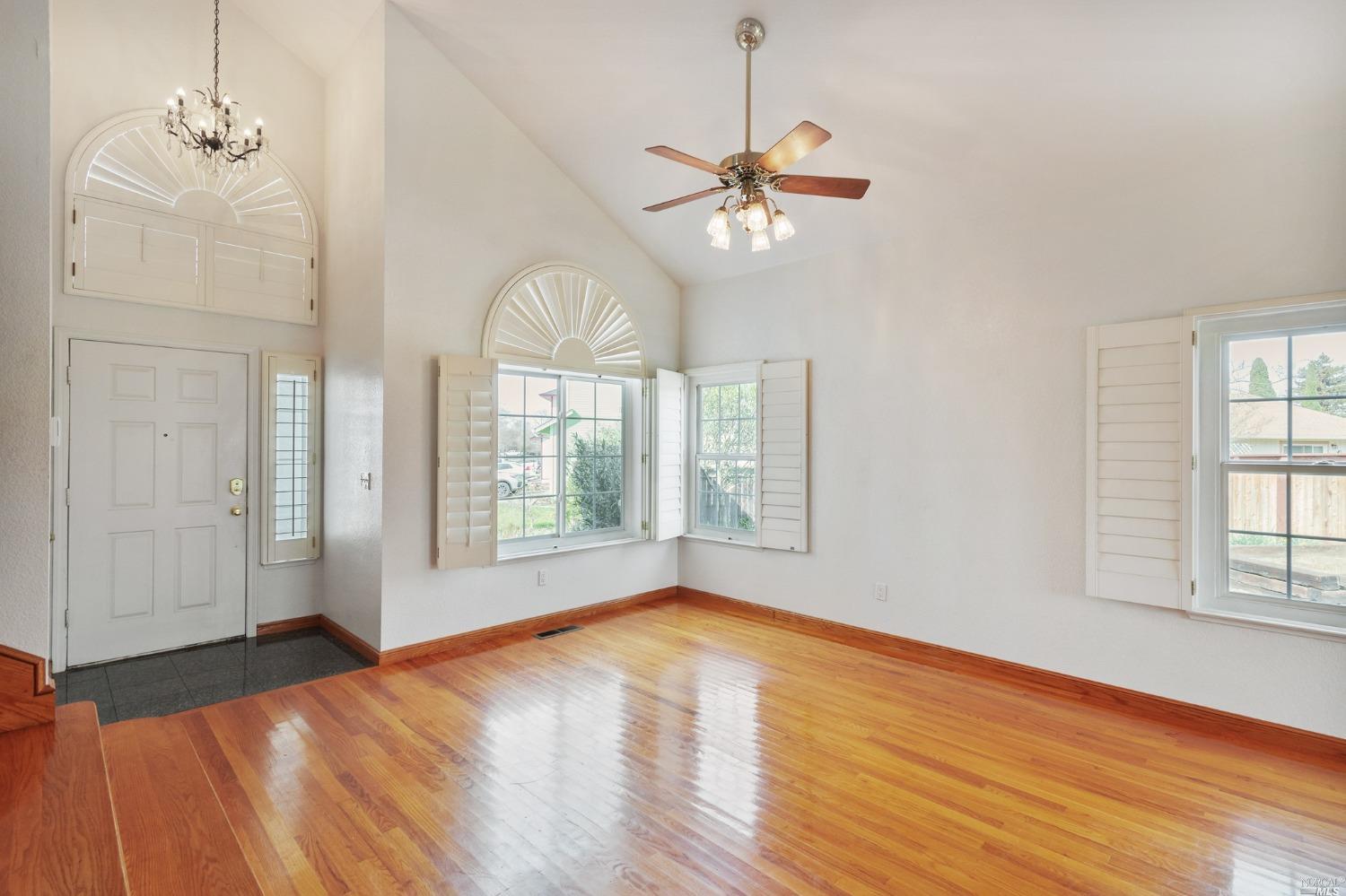 677 Connie Street Santa Rosa, CA 95407 - Photo 5 of 54 Gallery Image 5