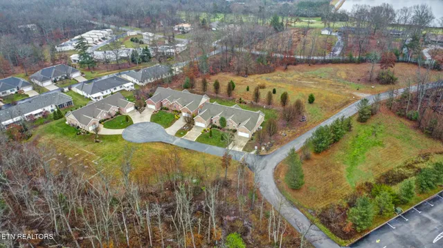 $287,500 | 24 Mallard Court, Unit 2, Crossville, TN 38572