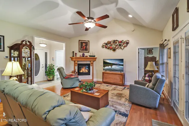 $287,500 | 24 Mallard Court, Unit 2, Crossville, TN 38572