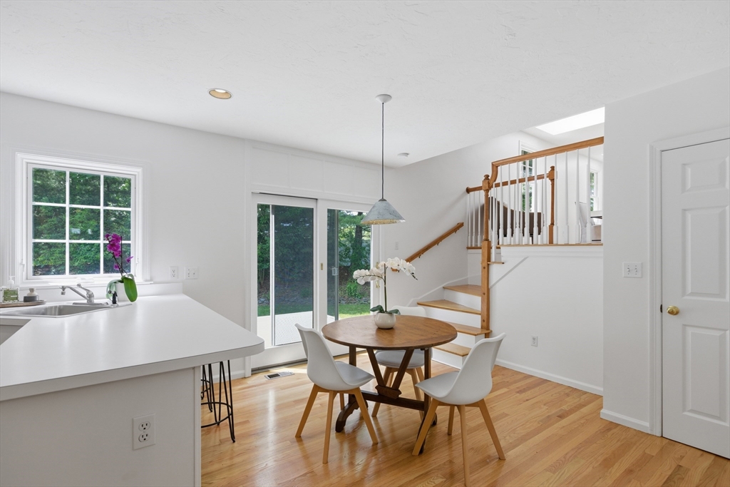81 Parish Road Needham, MA 02494 - Photo 11 of 34