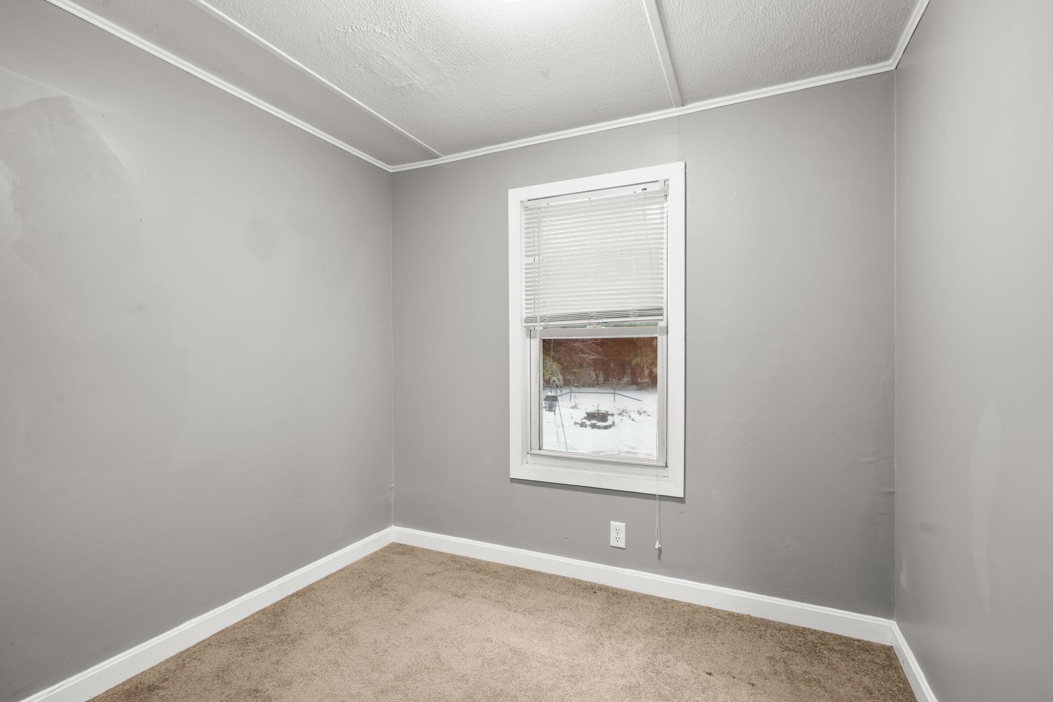 86 Martin Road Deering, NH 03244 - Photo 24 of 31