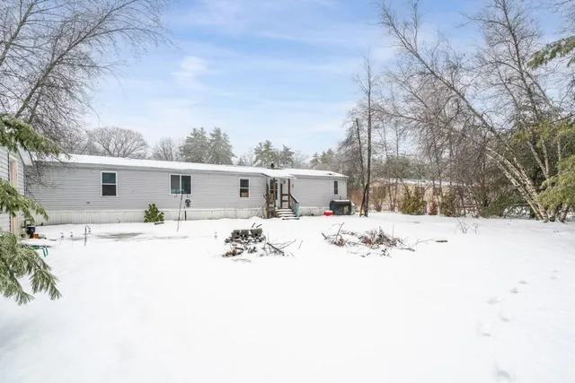$129,900 | 86 Martin Road, Deering, NH 03244