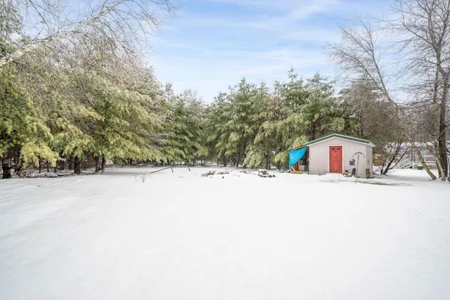 $129,900 | 86 Martin Road, Deering, NH 03244