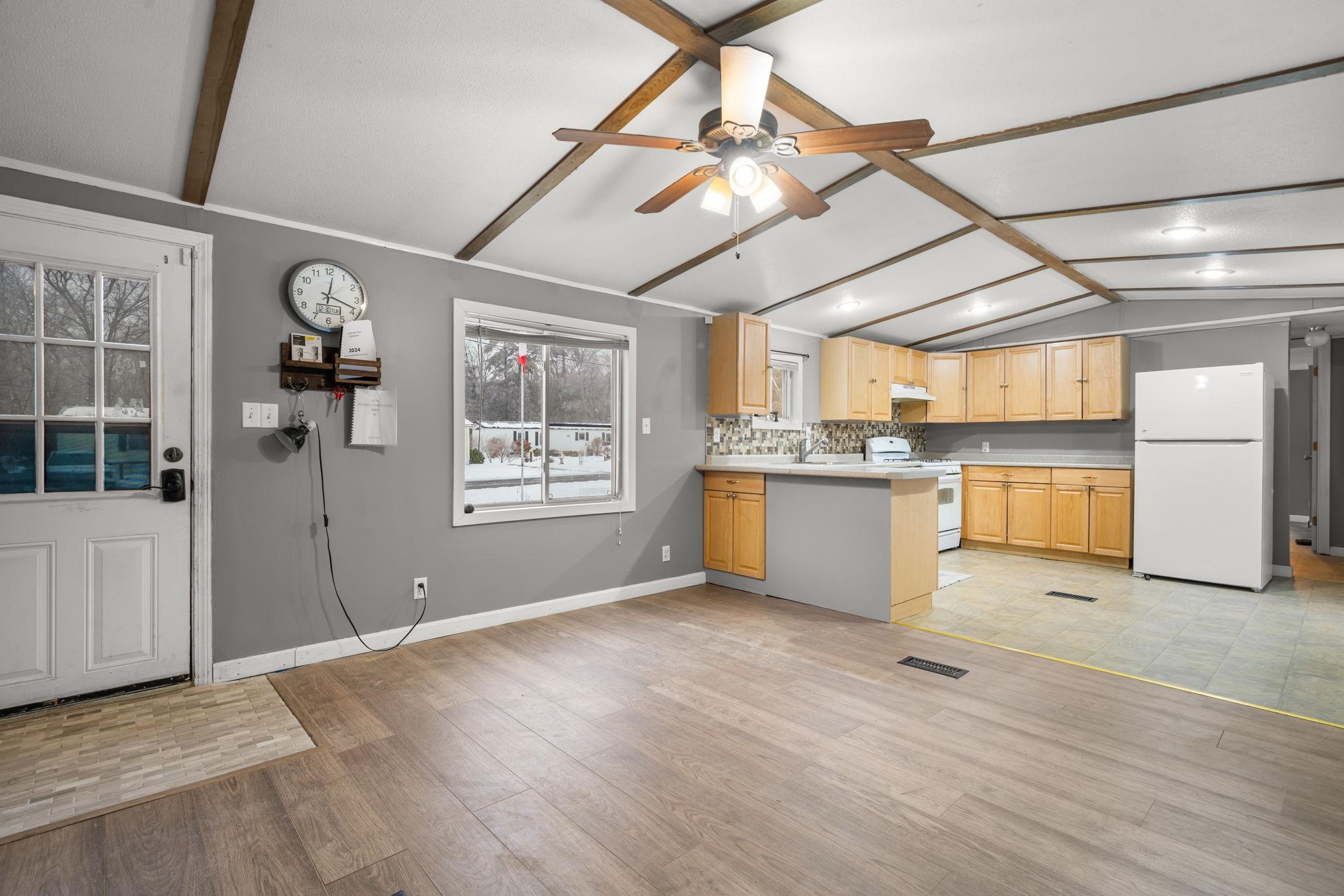 86 Martin Road Deering, NH 03244 - Photo 5 of 31